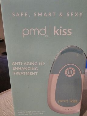 PMD Kiss Lip Enhancing Treatment Device - New in Box